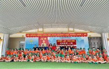 Trường mầm non Tam Hưng A tổ chức cho các bé khối 5 tuổi đi tham quan trường Tiểu học Tam Hưng tháng 5 năm 2024